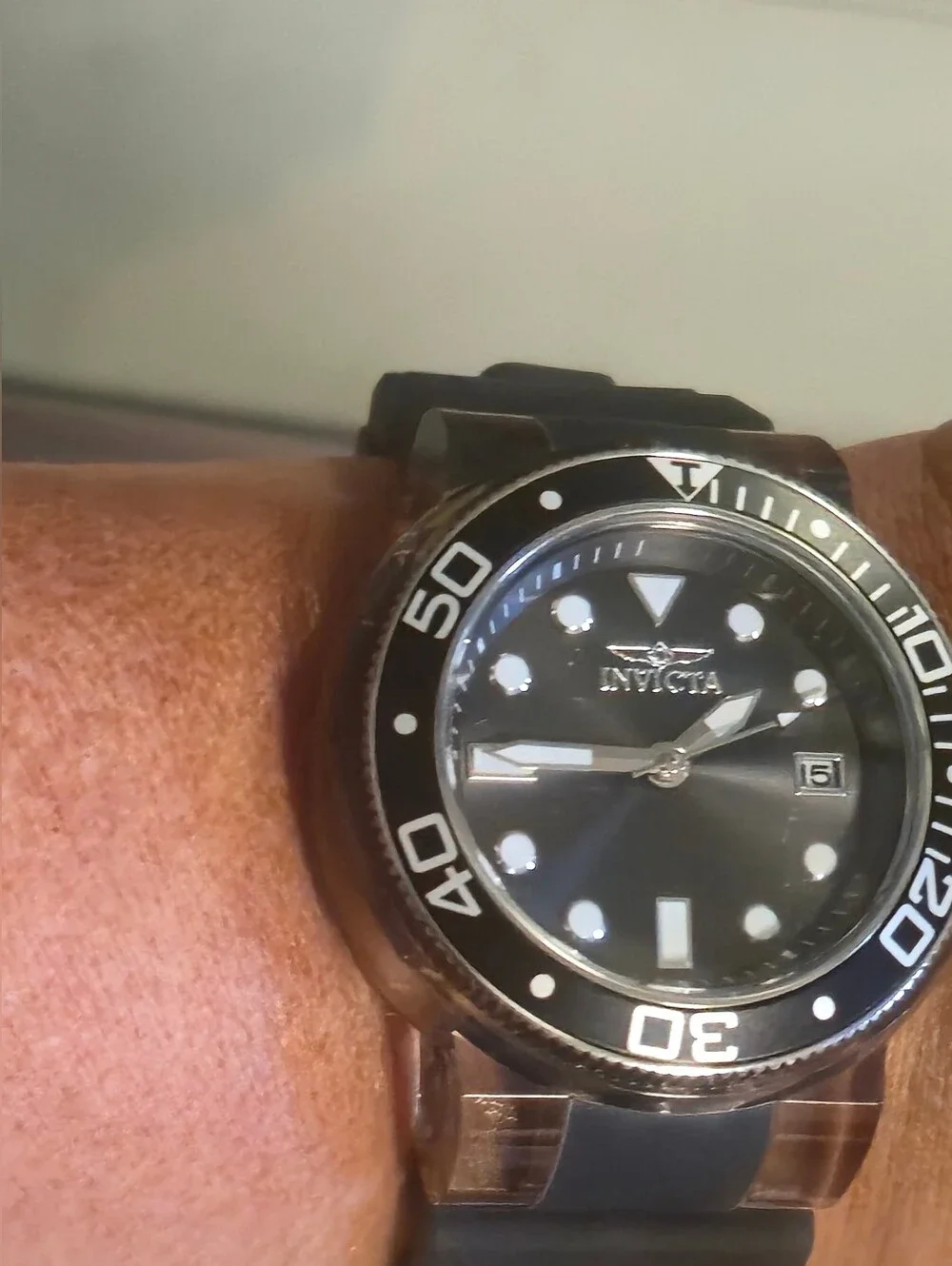 Nwt Invicta Men's Black Dive Watch with Rubber Strap
